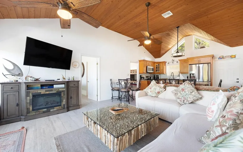 Wandering Shore Drive Eleuthera BS