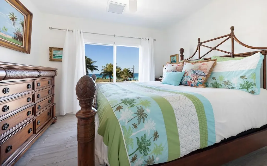 Wandering Shore Drive Eleuthera BS