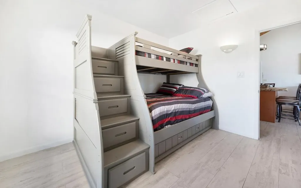 Wandering Shore Drive Eleuthera BS