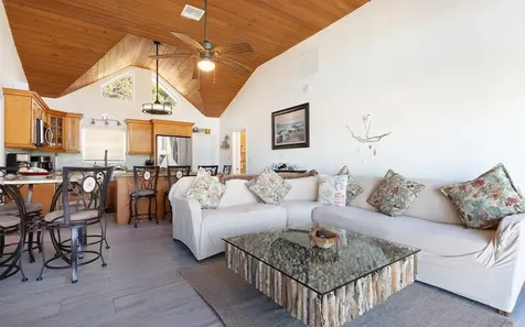 Wandering Shore Drive Eleuthera BS