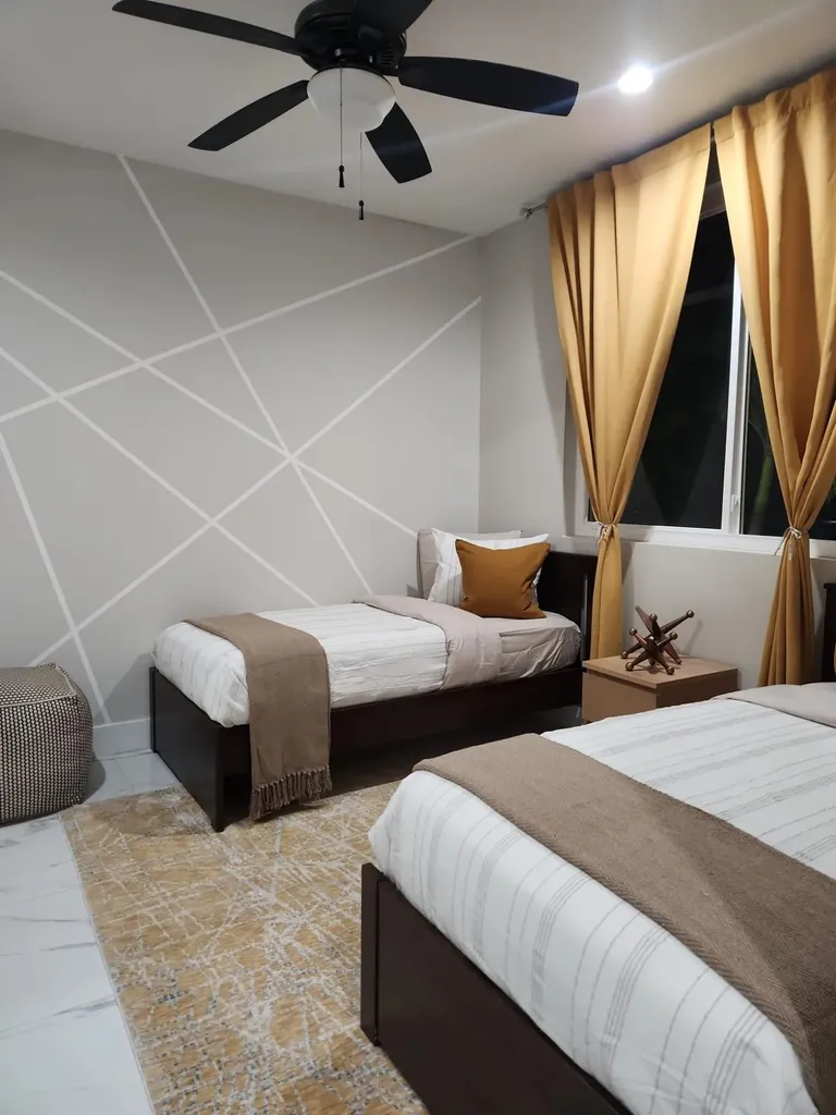 Blake Road Alorah New Providence Paradise Island BS