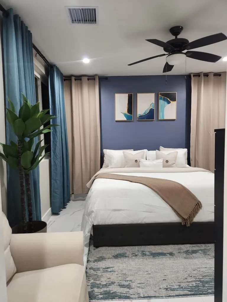 Blake Road Alorah New Providence Paradise Island BS