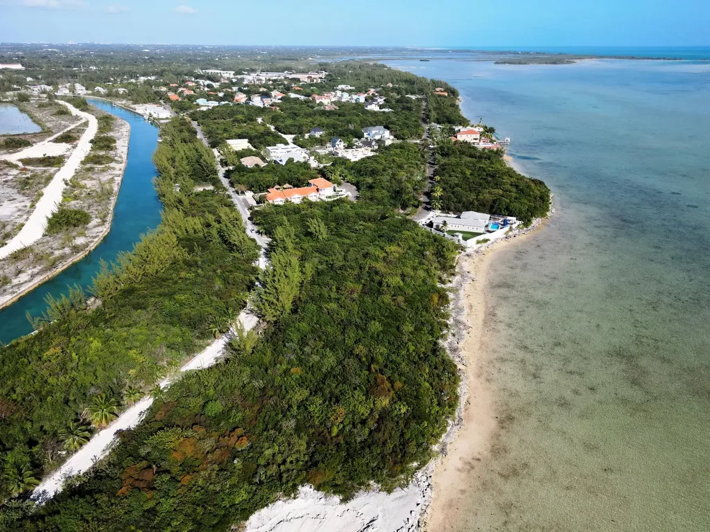 Lot #33-oceanfront Commercial Lot New Providence Paradise Island BS