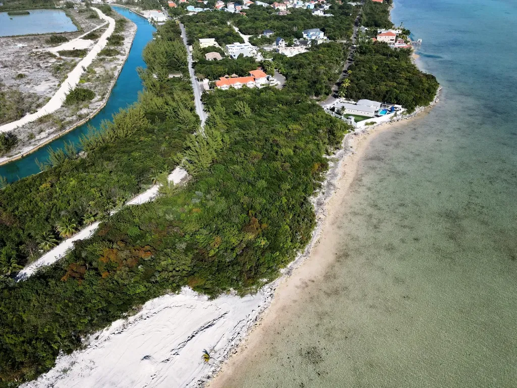Lot #33-oceanfront Commercial Lot New Providence Paradise Island BS