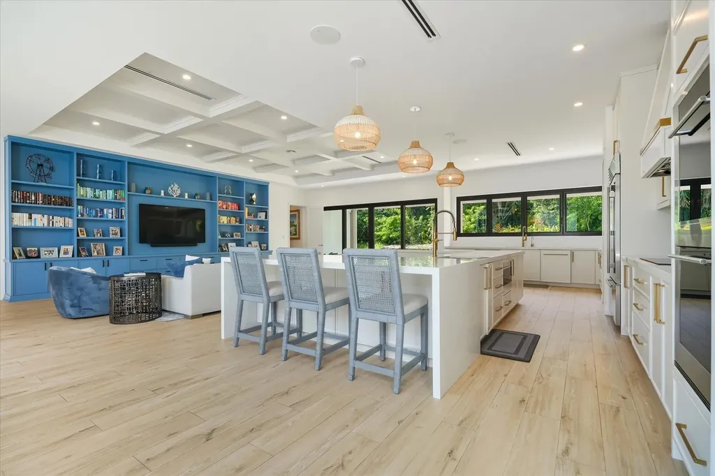 Bali Cinq New Providence Paradise Island BS