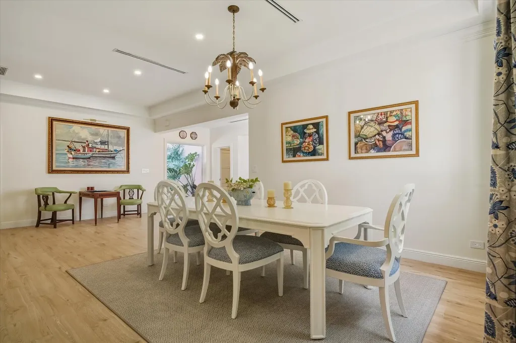 Bali Cinq New Providence Paradise Island BS