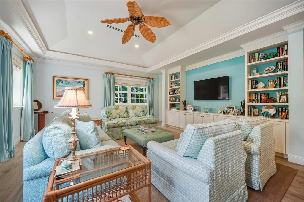 Bali Cinq New Providence Paradise Island BS