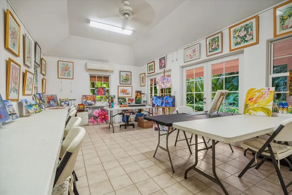 Bali Cinq New Providence Paradise Island BS