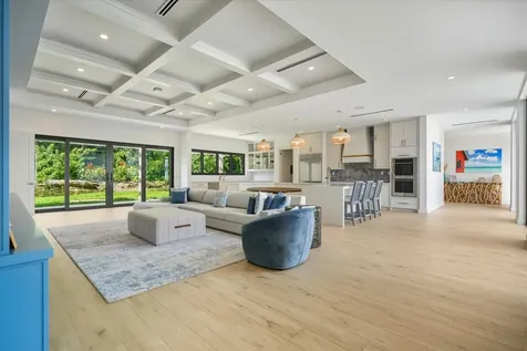 Bali Cinq New Providence Paradise Island BS