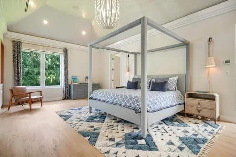 Bali Cinq New Providence Paradise Island BS