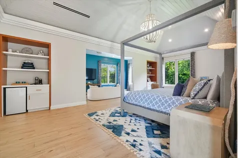 Bali Cinq New Providence Paradise Island BS