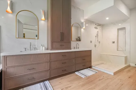 Bali Cinq New Providence Paradise Island BS