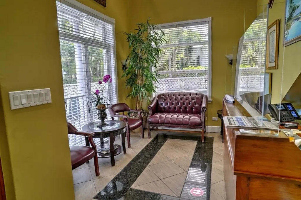 Village Road, Halsbury Ch 10 New Providence Paradise Island BS