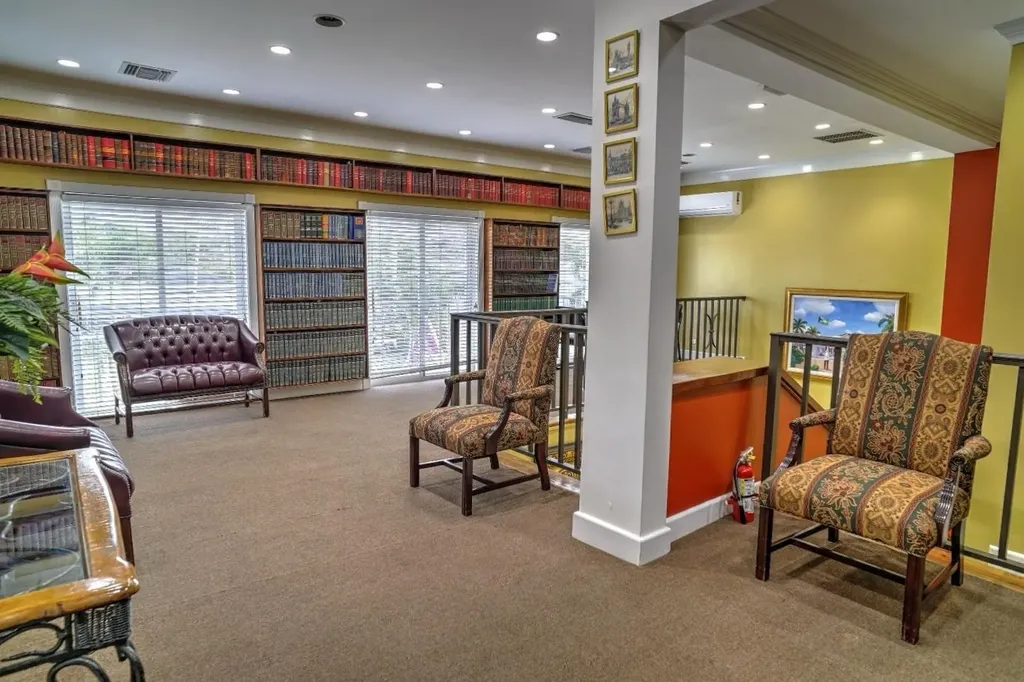 Village Road, Halsbury Ch 10 New Providence Paradise Island BS