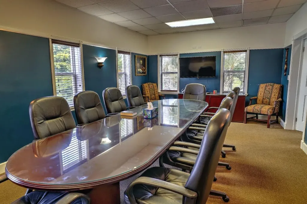 Village Road, Halsbury Ch 10 New Providence Paradise Island BS