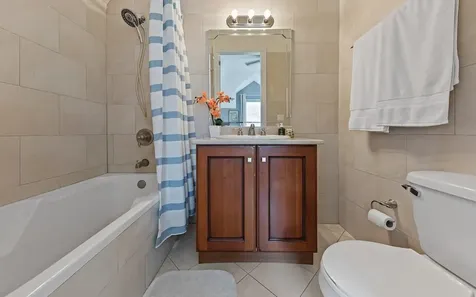 Bldg 4 Love Beach Walk New Providence Paradise Island BS