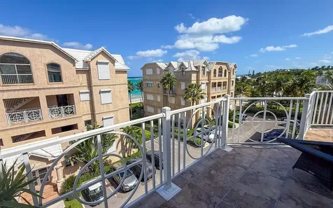 Bldg 4 Love Beach Walk New Providence Paradise Island BS