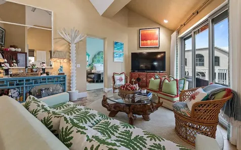 Bldg 4 Love Beach Walk New Providence Paradise Island BS