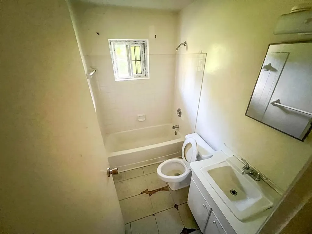 Coral Reef Lane 55 Grand Bahama Freeport BS