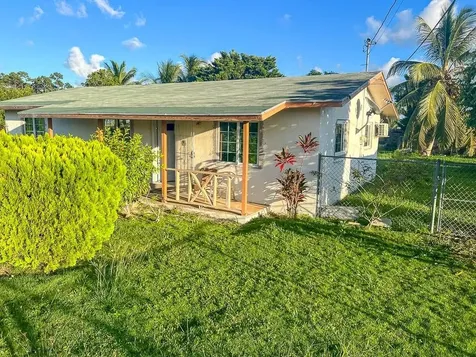Coral Reef Lane 55 Grand Bahama Freeport BS
