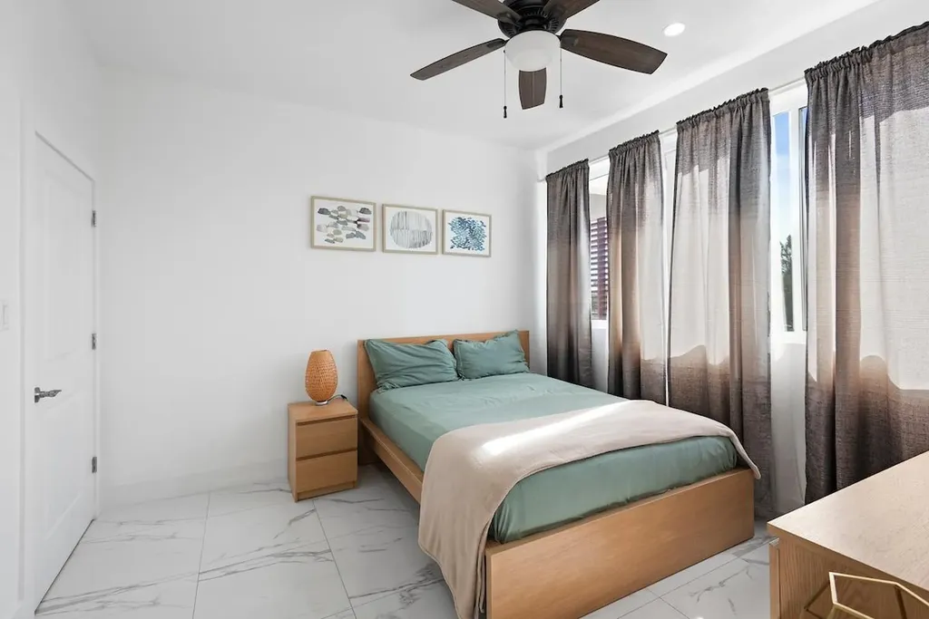 Blake Road New Providence Paradise Island BS