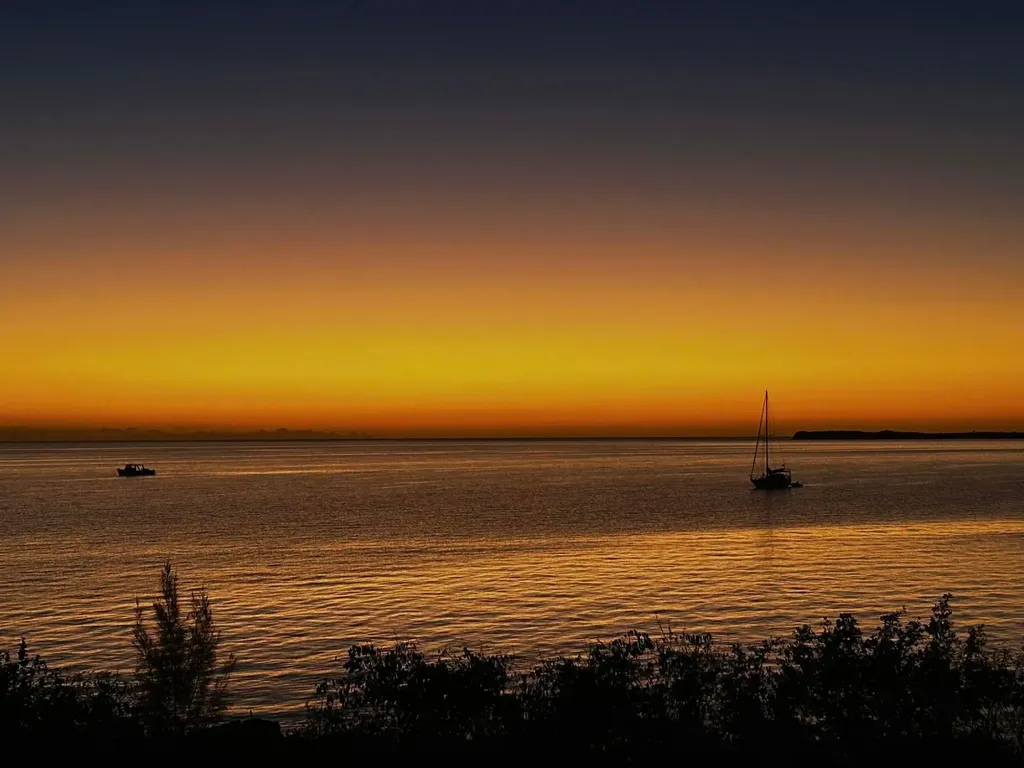 5.67 Acre Waterfront Lot Long Island BS