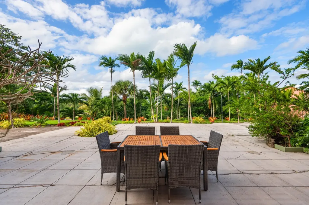 Prospect Ridge Condos New Providence Paradise Island BS