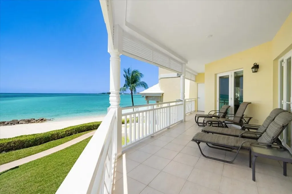 One Bayroc New Providence Paradise Island BS