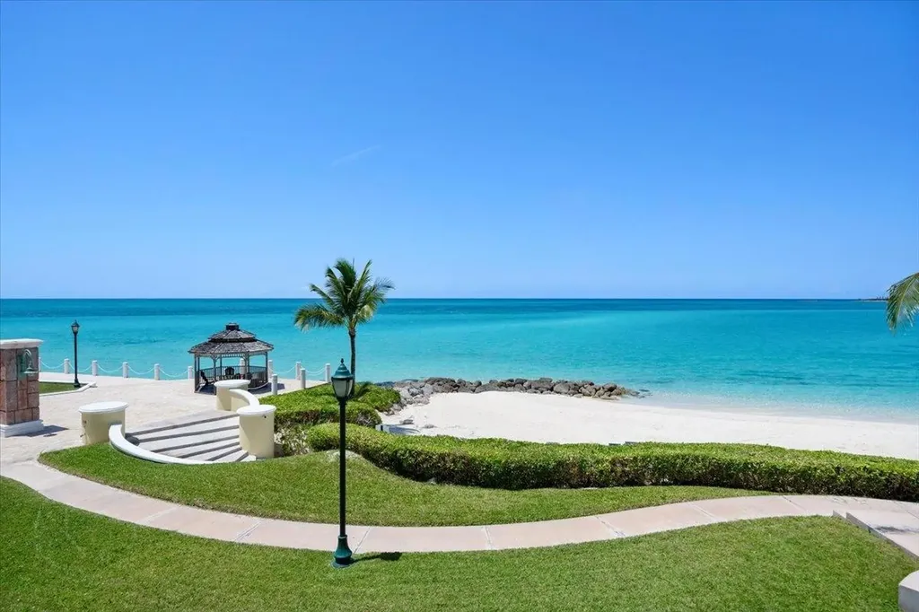 One Bayroc New Providence Paradise Island BS