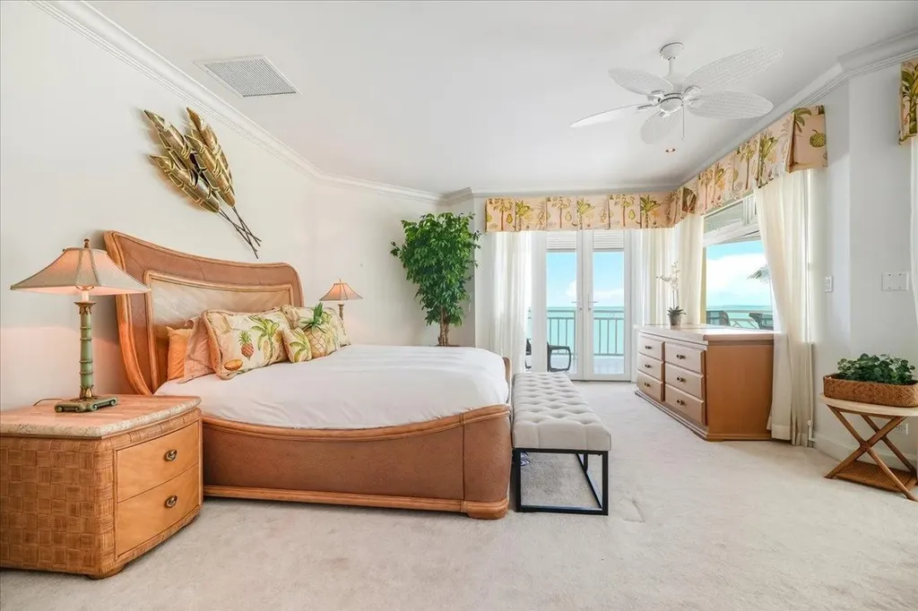 Beach Manor, Bayroc New Providence Paradise Island BS