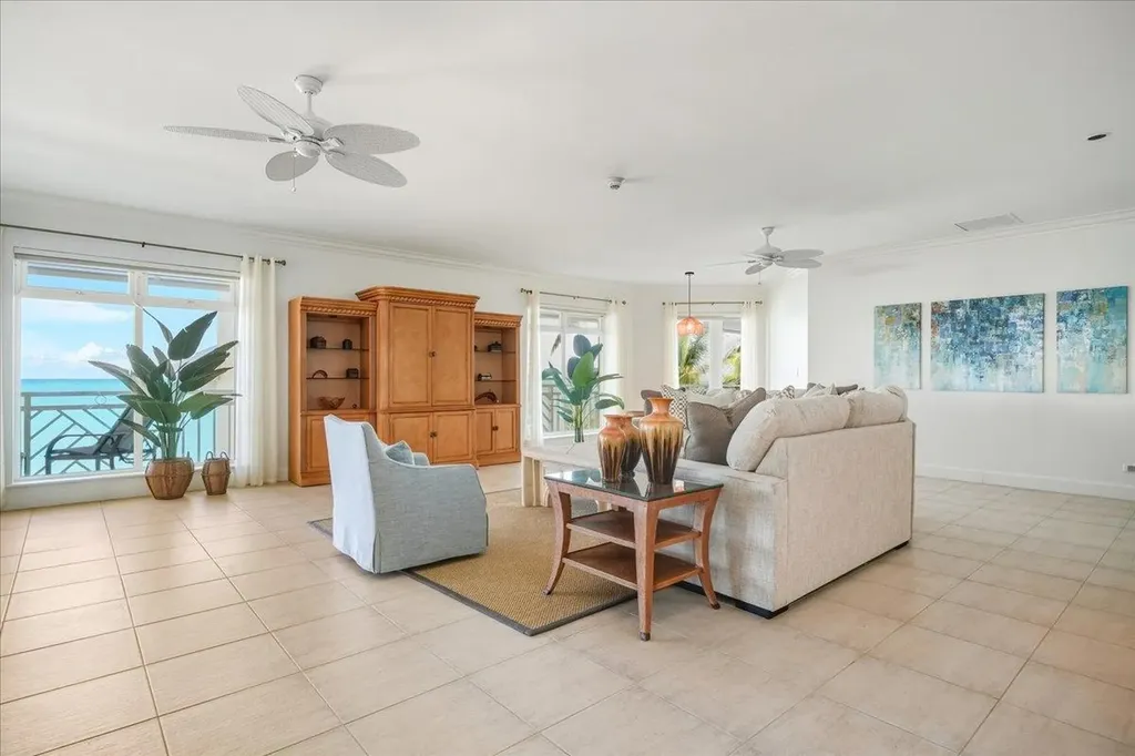 One Bayroc New Providence Paradise Island BS
