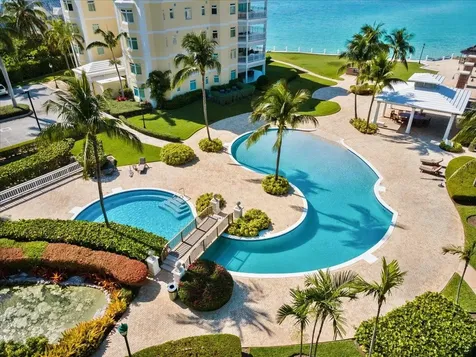 One Bayroc New Providence Paradise Island BS
