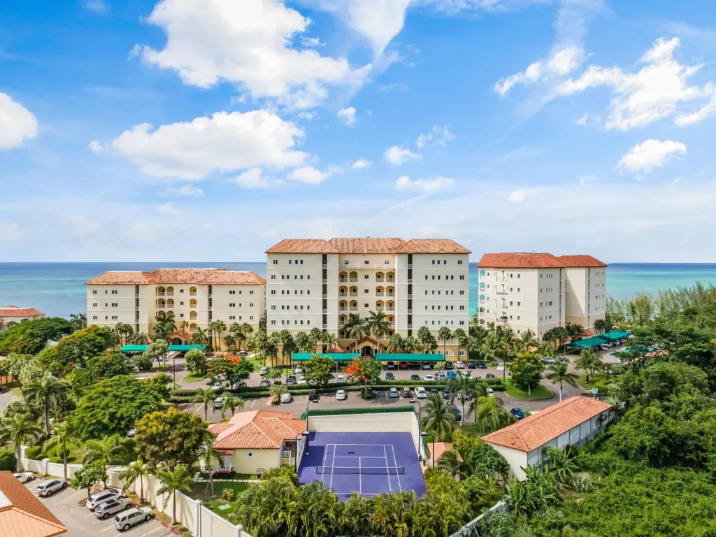 Penthouse 1, B2 Caves Heights New Providence Paradise Island BS