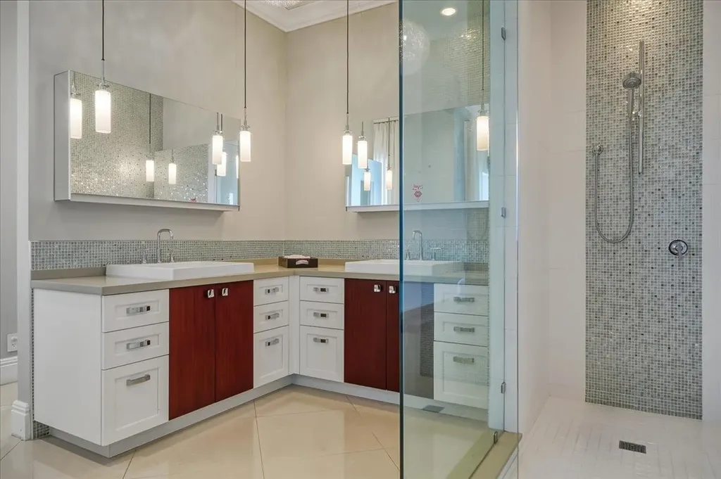 Penthouse 1, B2 Caves Heights New Providence Paradise Island BS