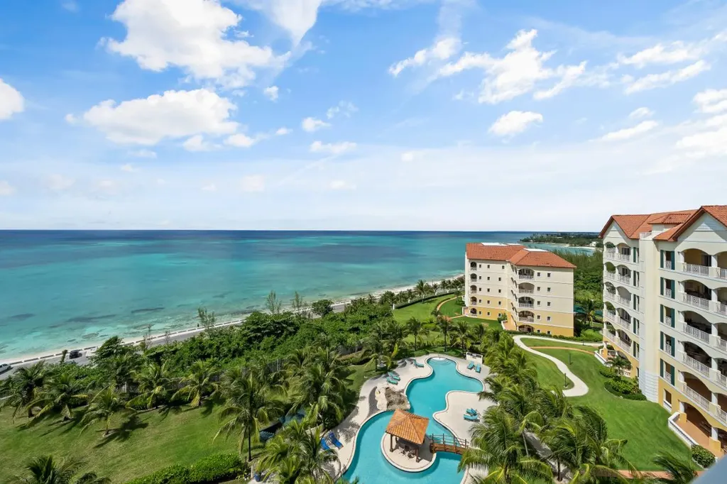 Penthouse 1, B2 Caves Heights New Providence Paradise Island BS