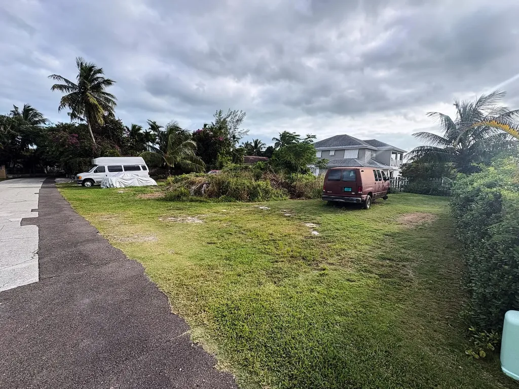 Harmony Hill Lot #14 New Providence Paradise Island BS