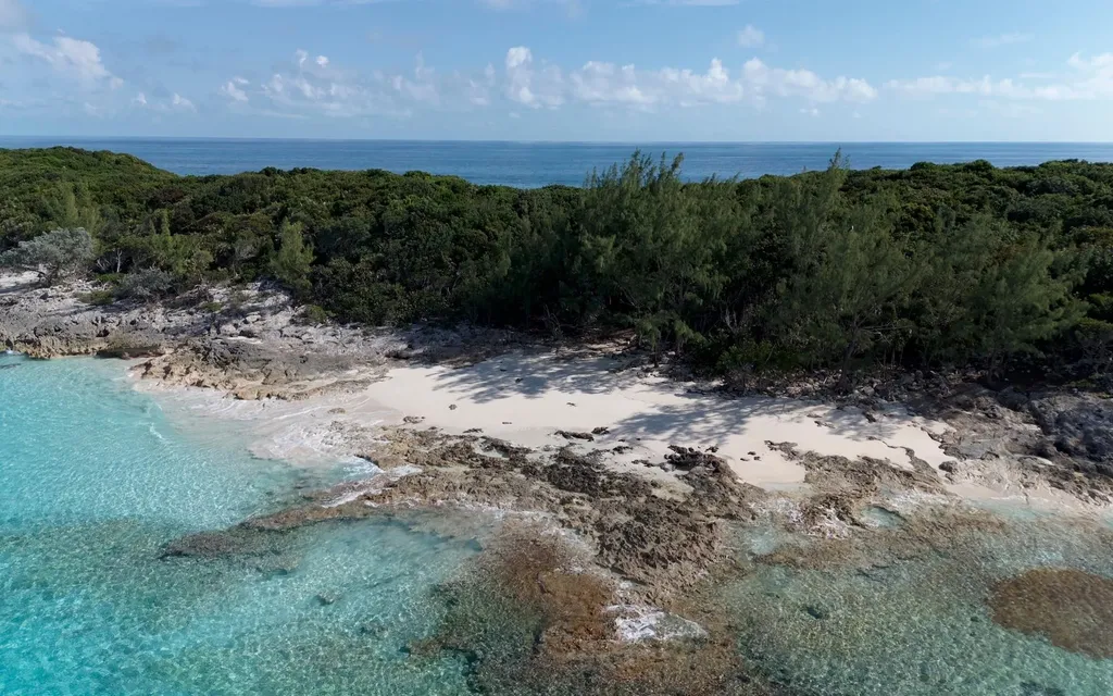 Tract B, Rose Island New Providence Paradise Island BS