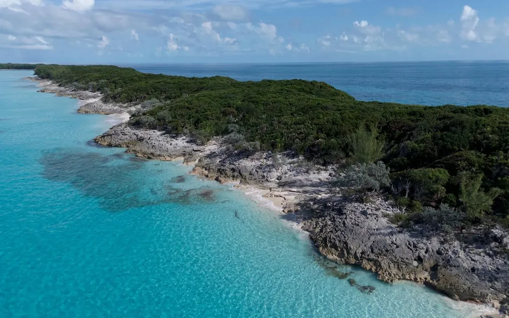 Tract B, Rose Island New Providence Paradise Island BS