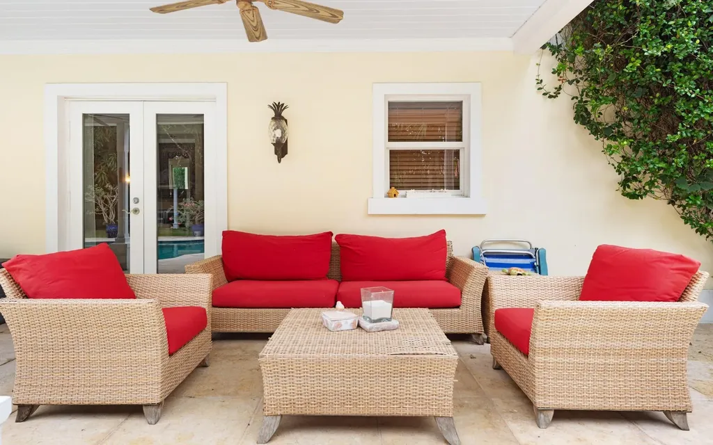 17 Chelsea Place New Providence Paradise Island BS