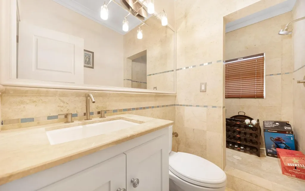 17 Chelsea Place New Providence Paradise Island BS