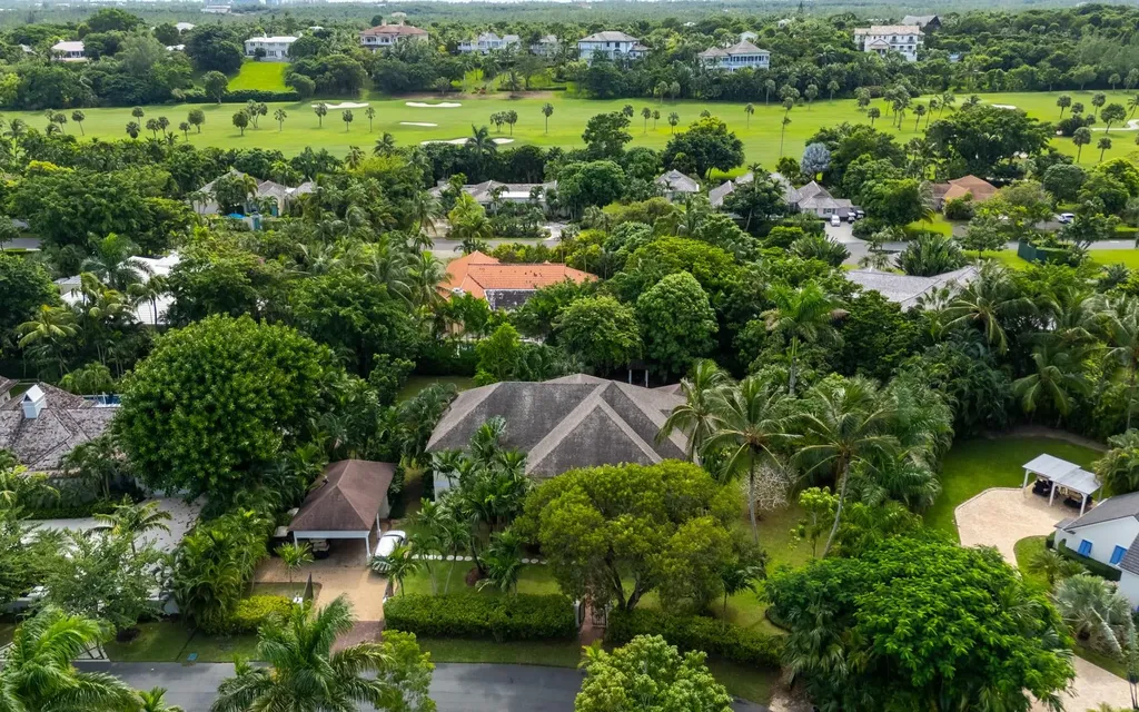 17 Chelsea Place New Providence Paradise Island BS