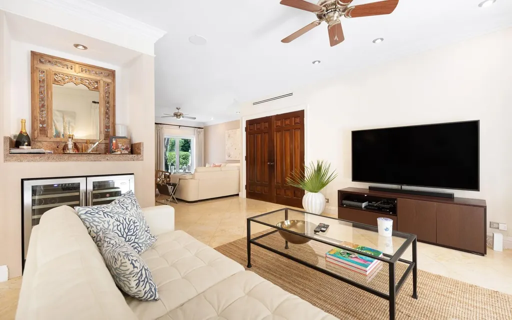 17 Chelsea Place New Providence Paradise Island BS