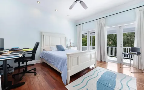 17 Chelsea Place New Providence Paradise Island BS