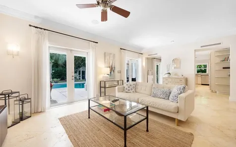 17 Chelsea Place New Providence Paradise Island BS