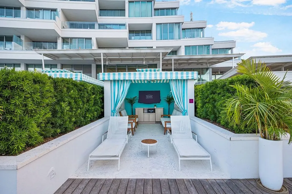 Penthouse 7 | Goldwynn New Providence Paradise Island BS