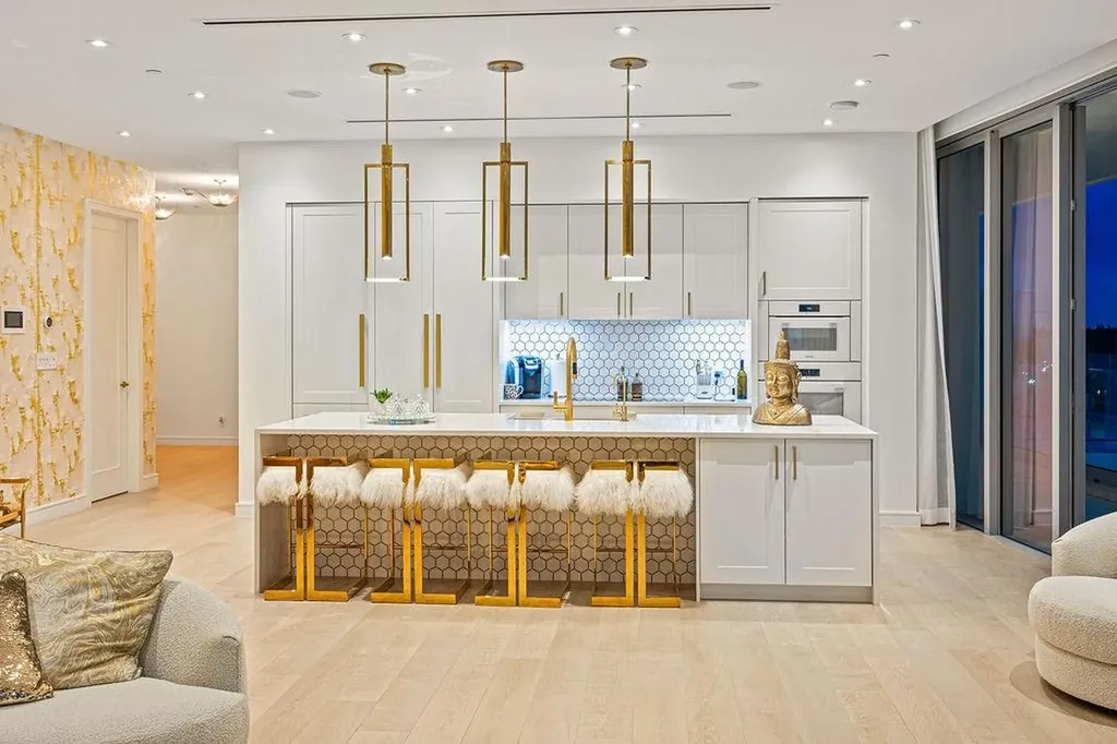 Penthouse 7 | Goldwynn New Providence Paradise Island BS