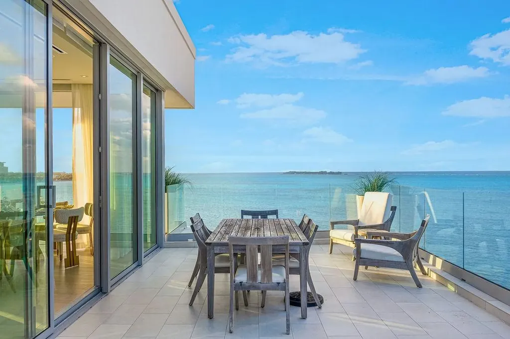 Penthouse 7 | Goldwynn New Providence Paradise Island BS