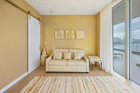 Penthouse 7 | Goldwynn New Providence Paradise Island BS