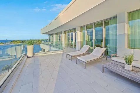 Penthouse 7 | Goldwynn New Providence Paradise Island BS
