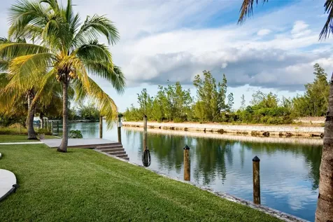 King Circle Grand Bahama Freeport BS